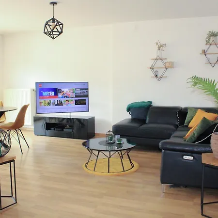 Theskyfall , Cosy Appartement, Terrasse & Parking Longwy Exterior photo