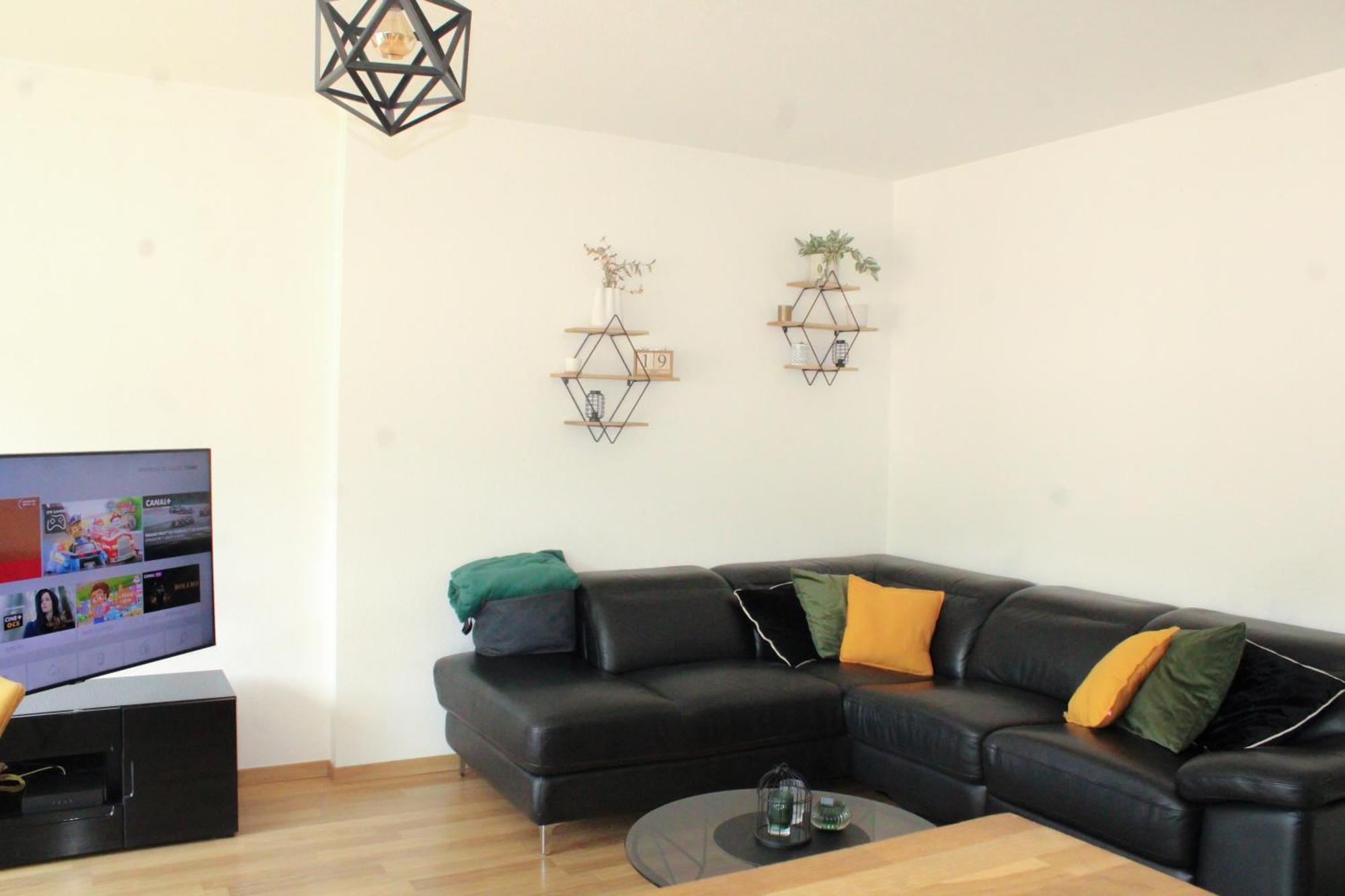 Appartement Theskyfall , Cosy Appartement, Terrasse & Parking