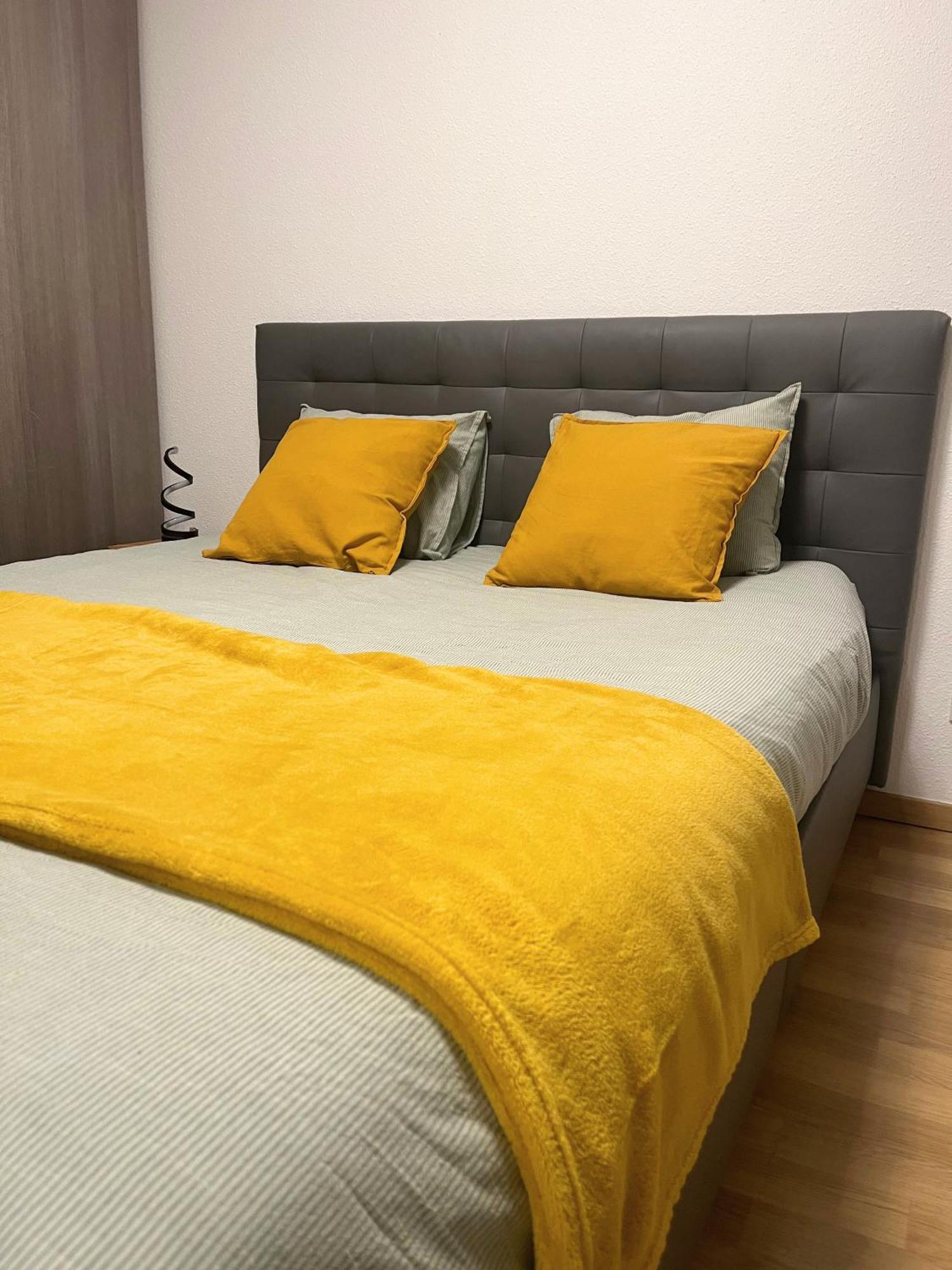 Theskyfall , Cosy Appartement, Terrasse & Parking Appartement *